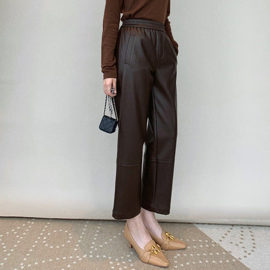 Explore all types of women’s leather pants—skinny, wide-leg, flared, and baggy. Learn styling tips, care guides, and office wear ideas for 2025.