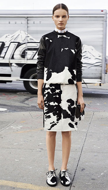 Stand out with tailor-made cowhide skirts, from mini to long styles. Handmade with care, each piece brings a bold and natural appeal to any outfit effortlessly.