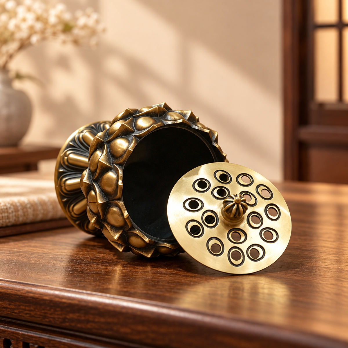 Lotus Incense Burner Brass Decorative Flower Censer with Lid