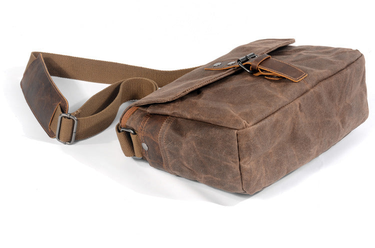 Vintage Canvas DSLR Camera Bag with Buckle Flap and Shoulder Strap