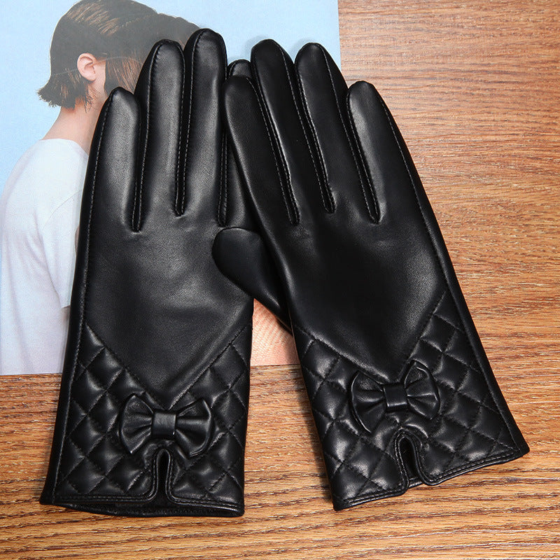 Women’s Leather Gloves for Winter with Fleece Lining and Touchscreen Use