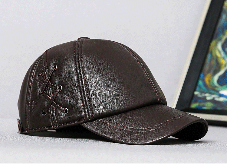 Men’s Genuine Leather Baseball Cap with Side Detail