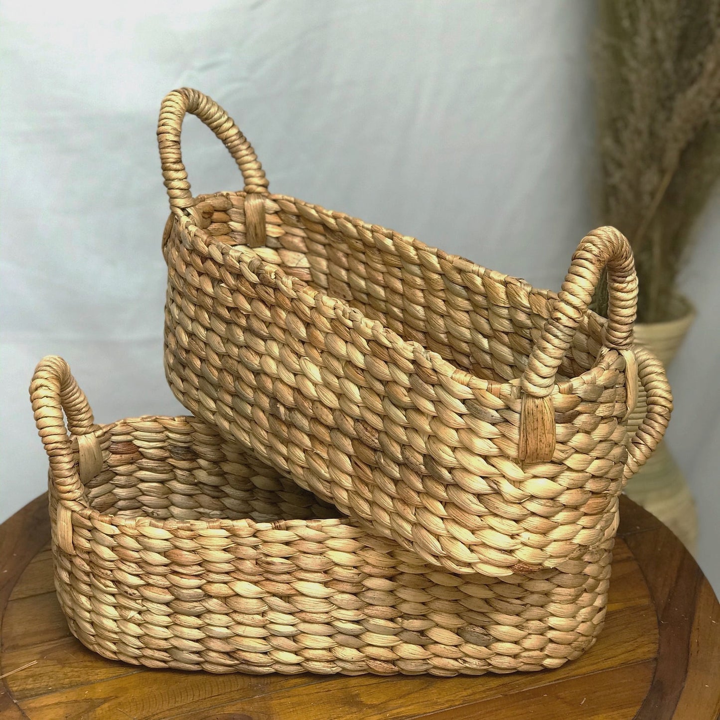 Natural dried water hyacinth oval storage basket