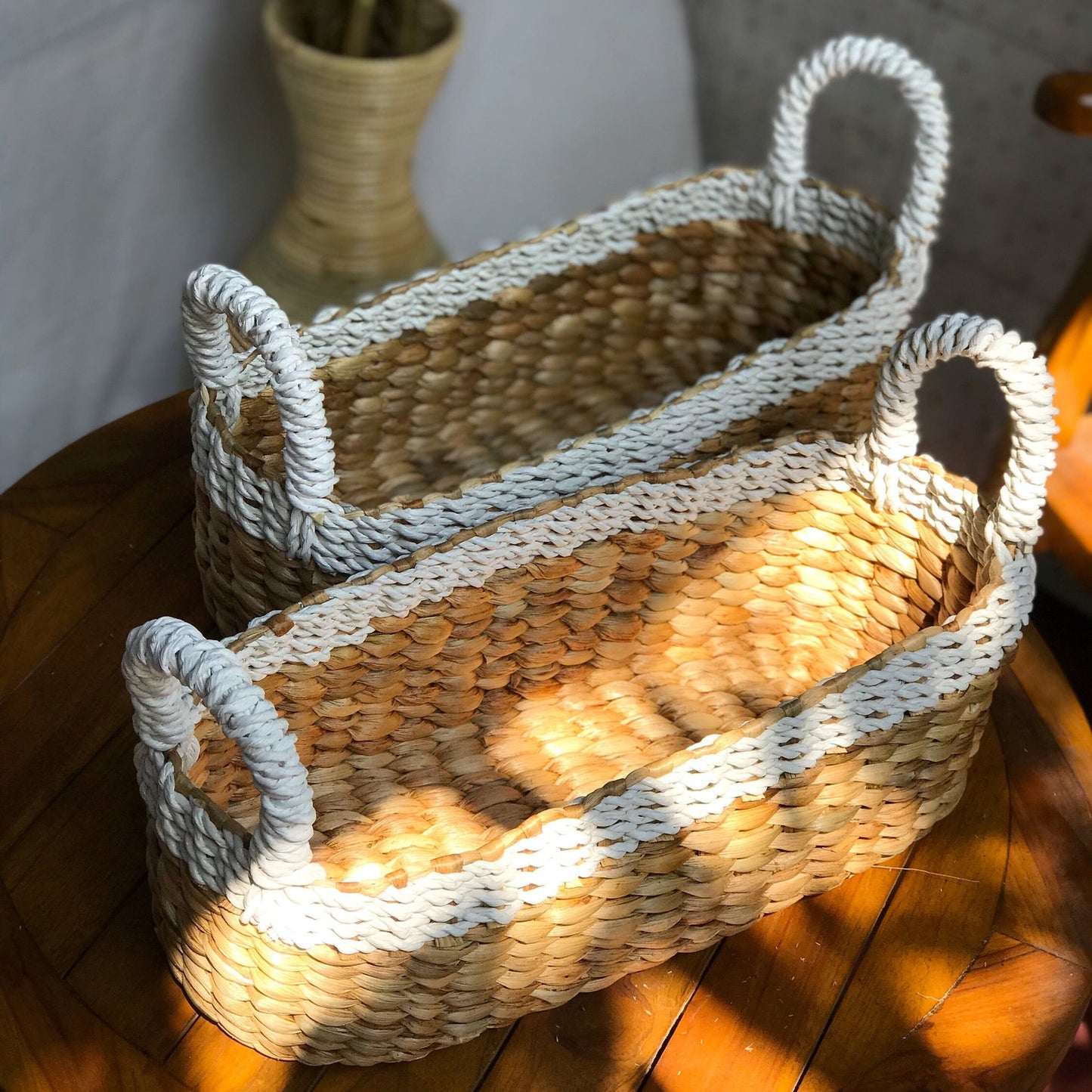 Set of 2 Decorative oval dried water hyacinth storage basket with handle