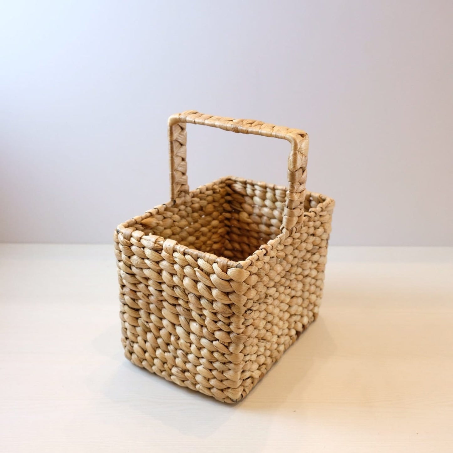 Hyacinth picnic storage basket with handle