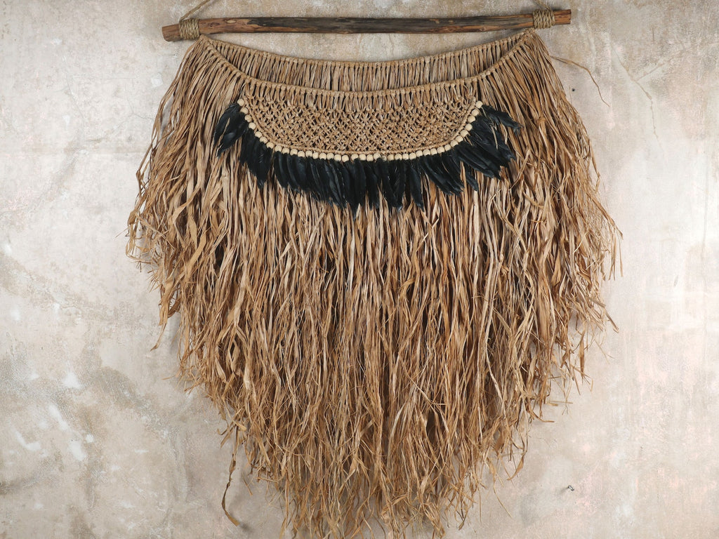 The pulu natural raffia feather wall hanging decor