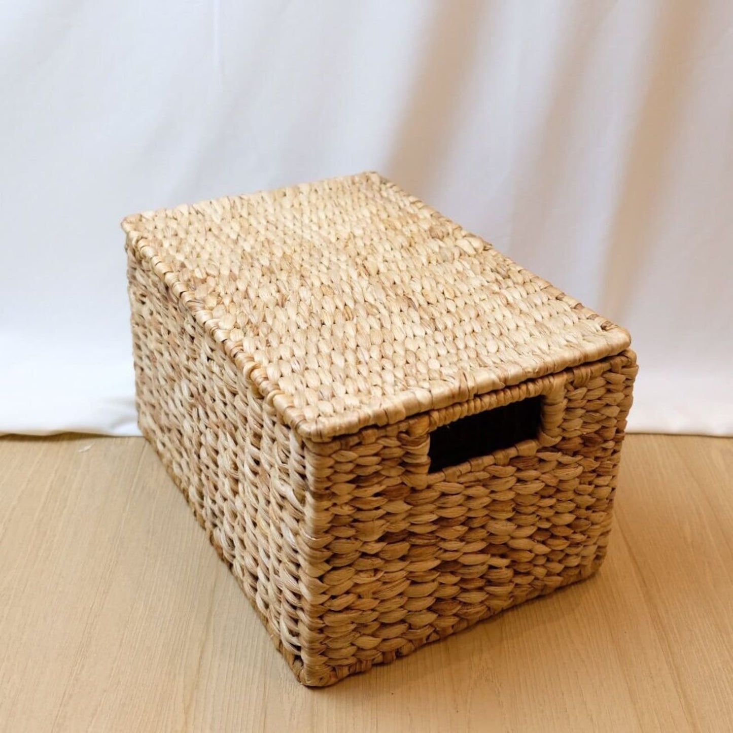Dried Water Hyacinth Basket with lid and handle