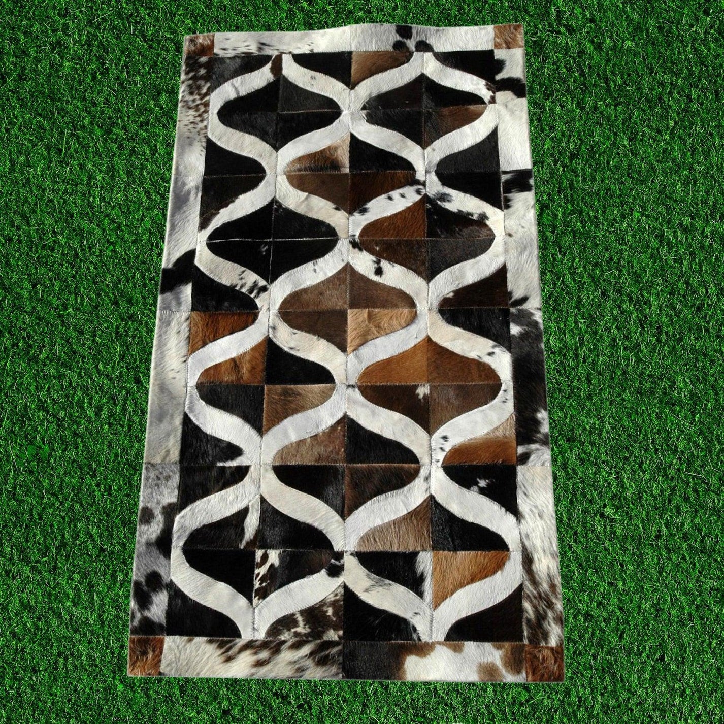 Natural Cowhide Patchwork Rectangle Rug – Boho Living Room