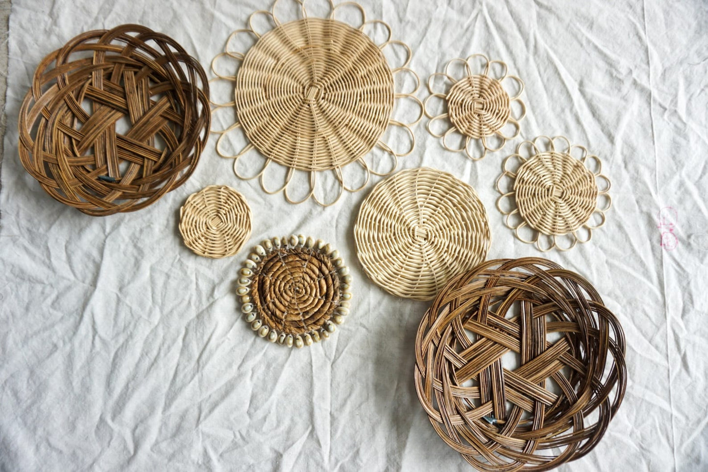 Round natural seagrass rattan wall decoration