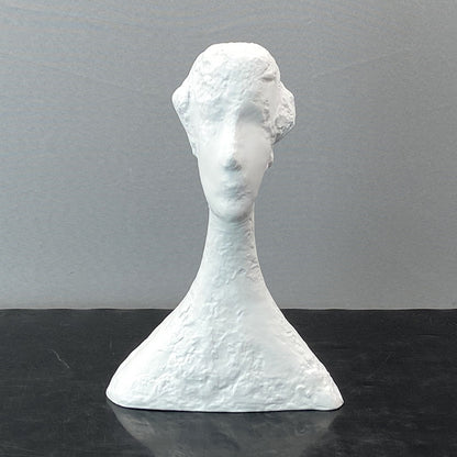 Modern Abstract Figure Resin Statue Nordic Art Portrait Sculpture