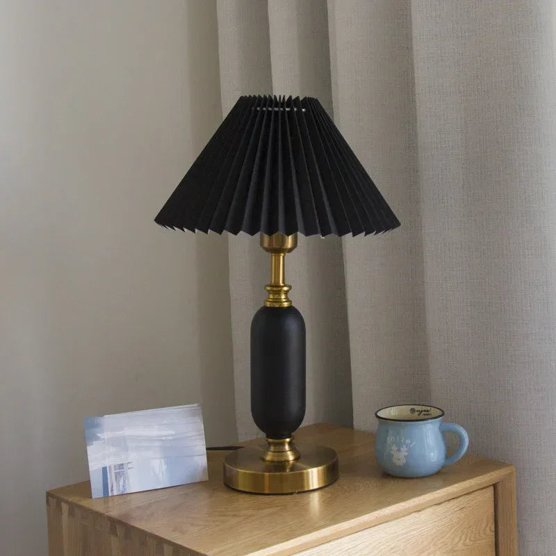 Retro pleated bedside table lamp column base 28cm black pleated lampshade + black gourd base 110V-120V For US CA