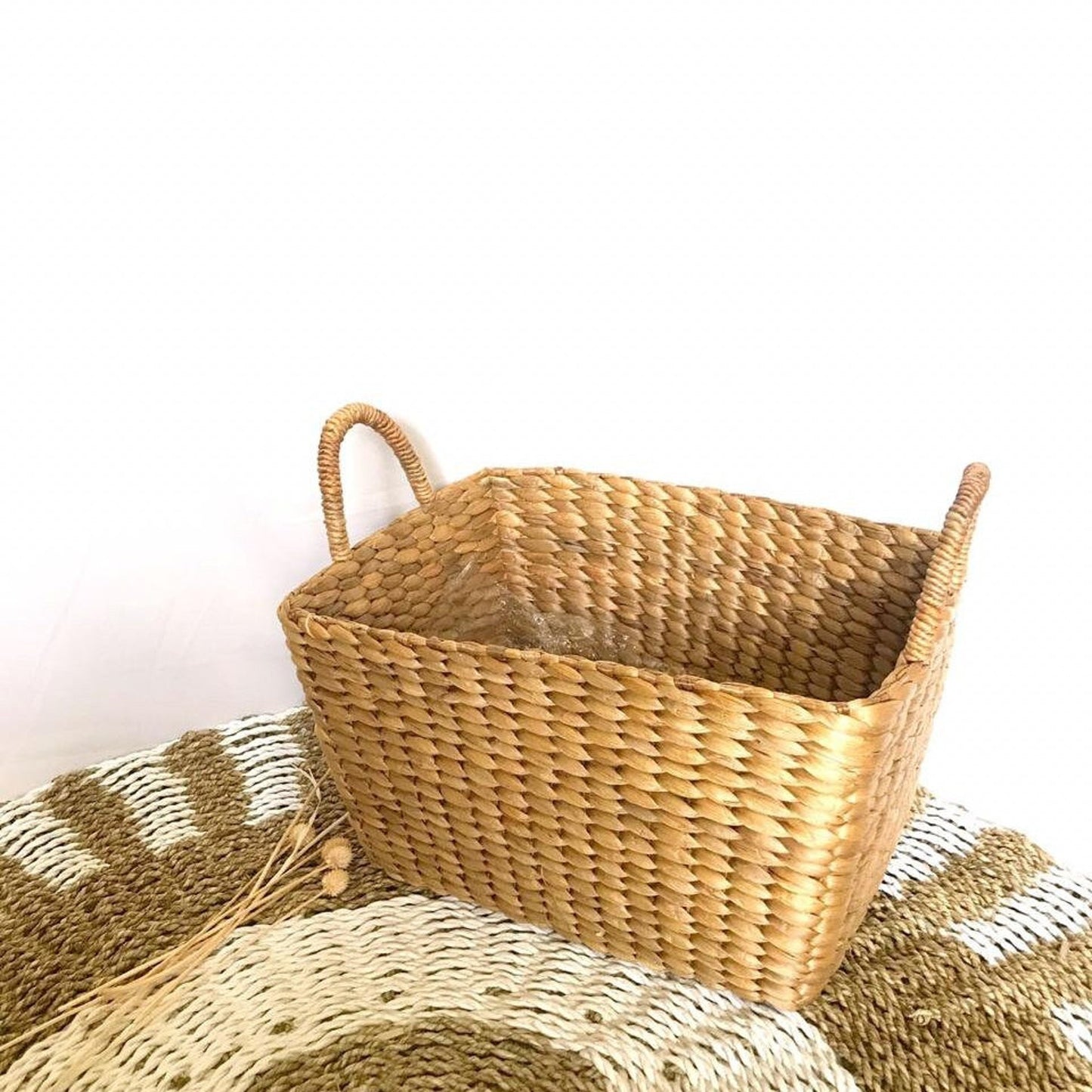 Large Trapezoid Dried Water hyacinth Storage Basket With Handle