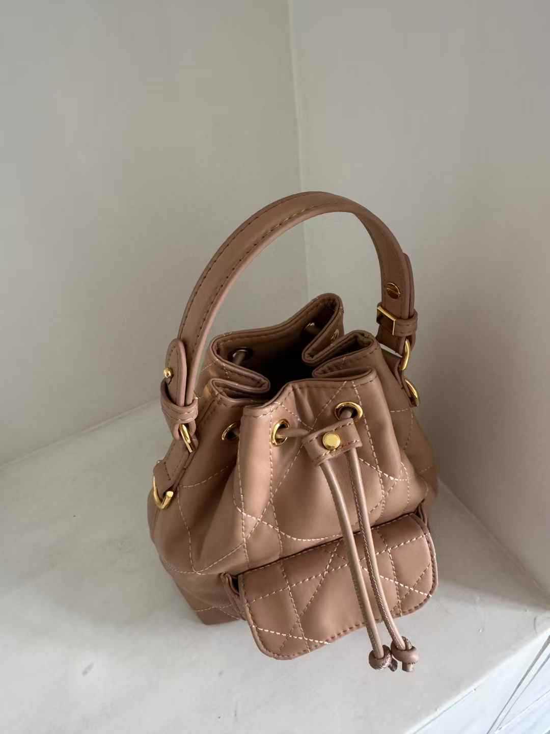 Small Quilted Leather Bucket Shoulder Bag for Women