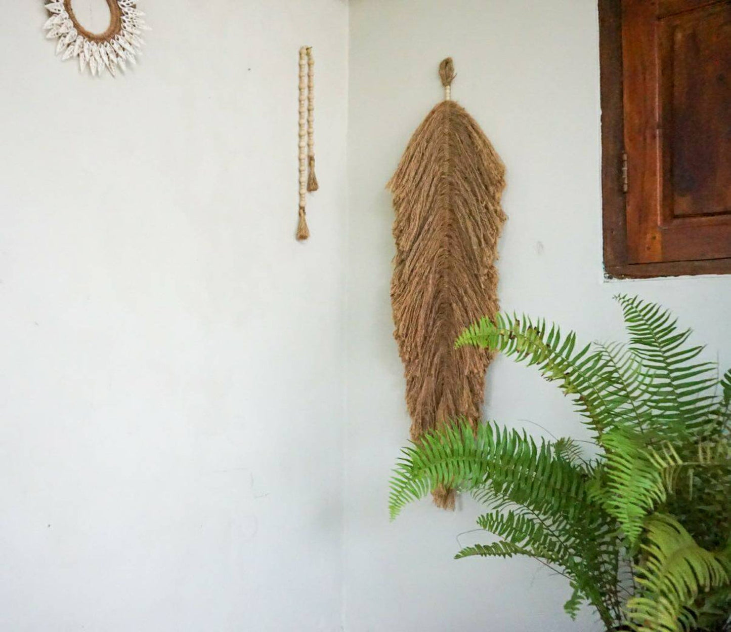 Natural Jute leaf style wall decor