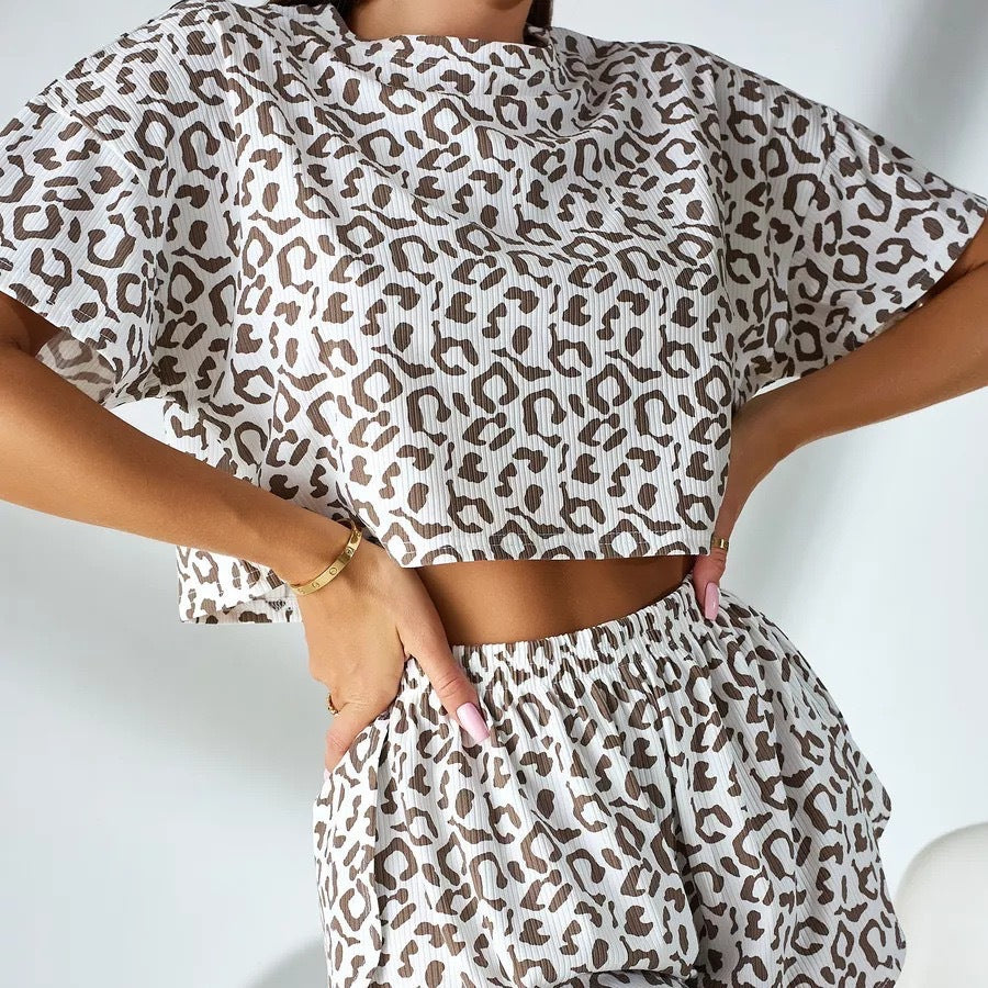 Women’s Two-Piece Summer Outfit with Crop Top