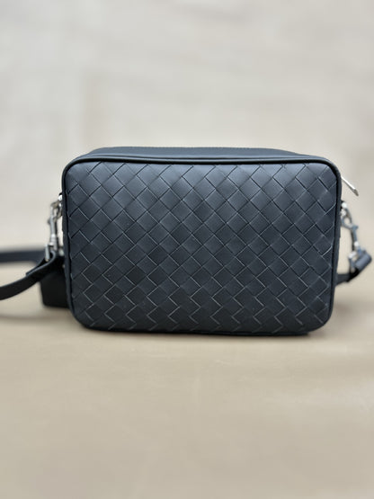 women clutch bag with crossbody strap
