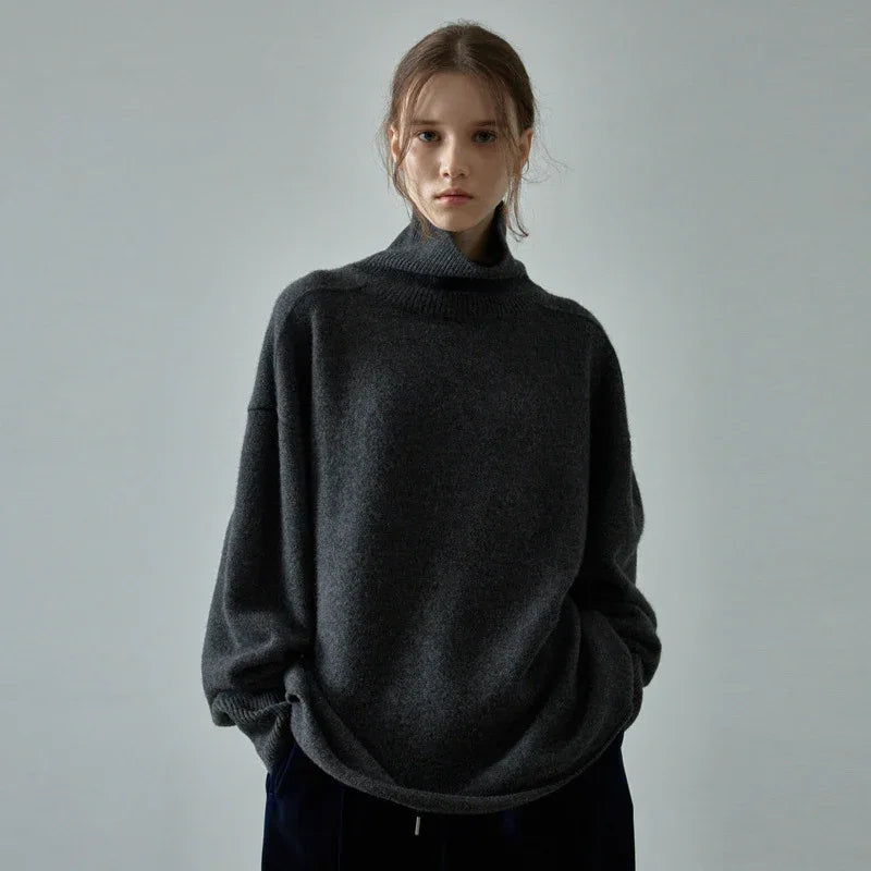 Low classic oversized high neck wool sweater 3 S