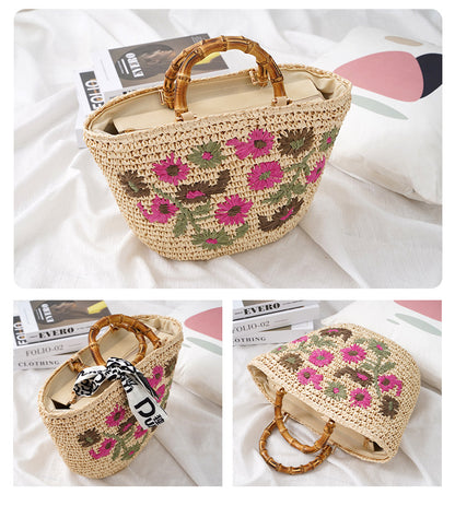 Women's straw summer beach bag