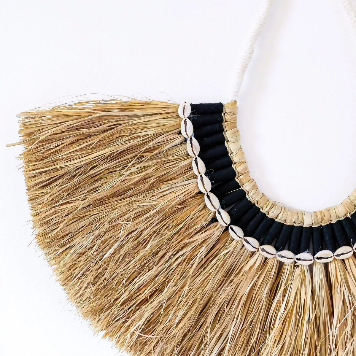 Boho Woven Raffia wall decor with sea shells – Boho Living Room