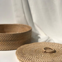 Wicker rattan basket storage with lid