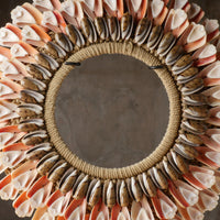 The tiger conch papua shell necklace
