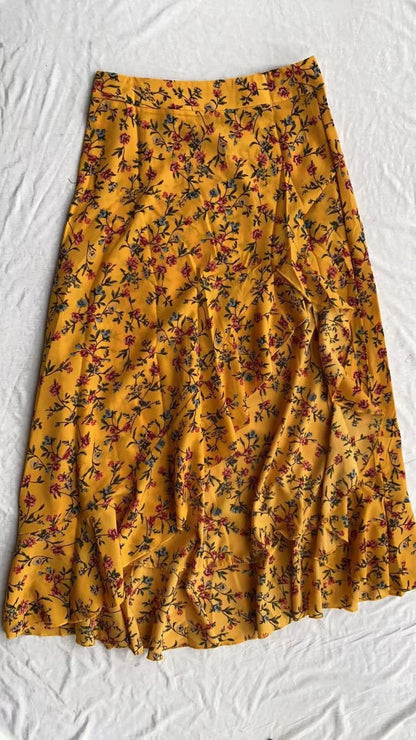 Split Thigh Maxi Skirt Beach Outfit