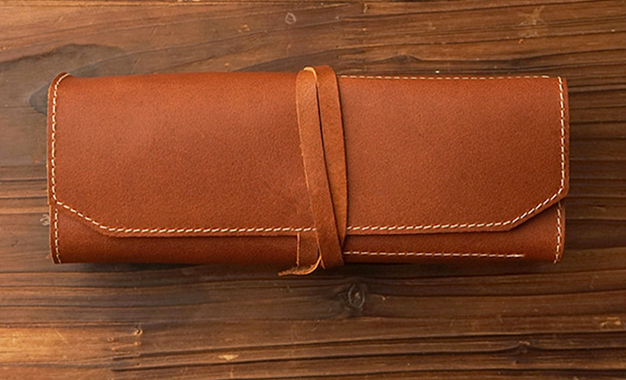 Leather pencil roll for artists