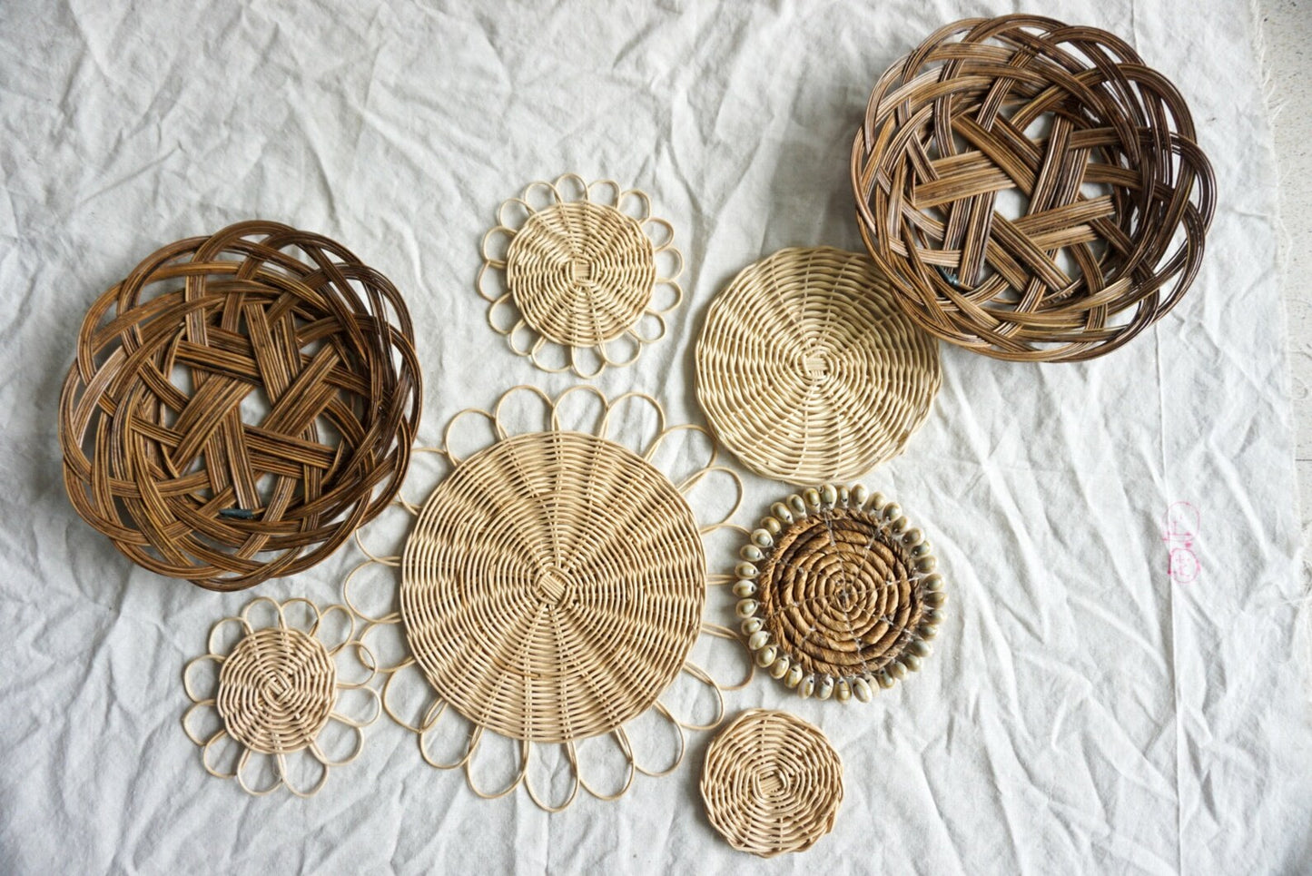 Round natural seagrass rattan wall decoration