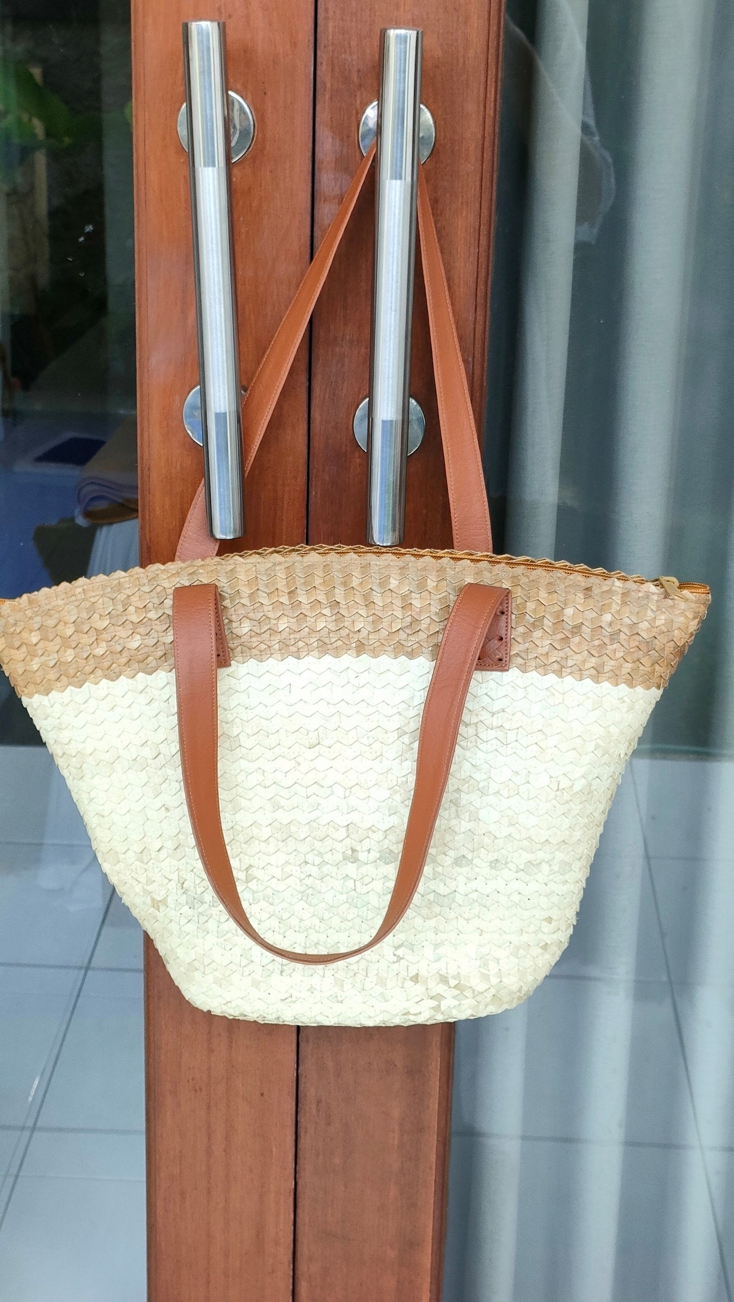 Handwoven Natural Palm Leaf Handbag