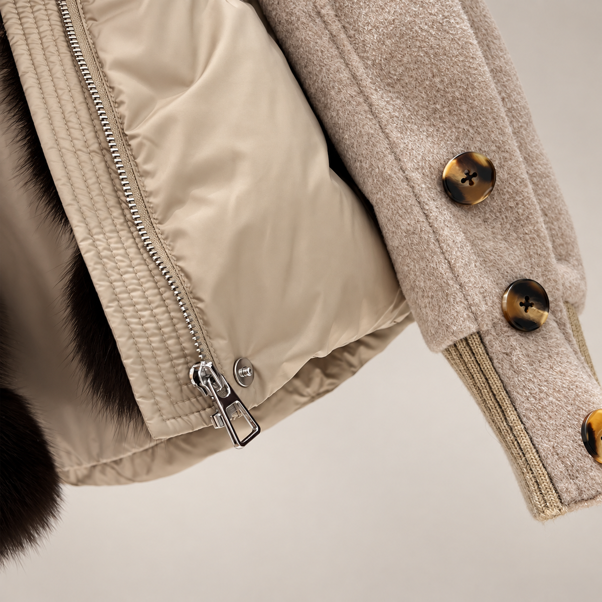 Fur Collar Jacket for Women with Duck Down and Wool Sleeves