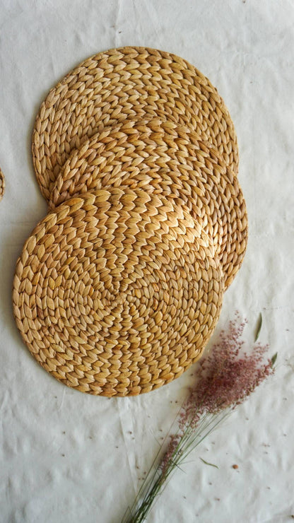 Water hyacinth wicker large placemats