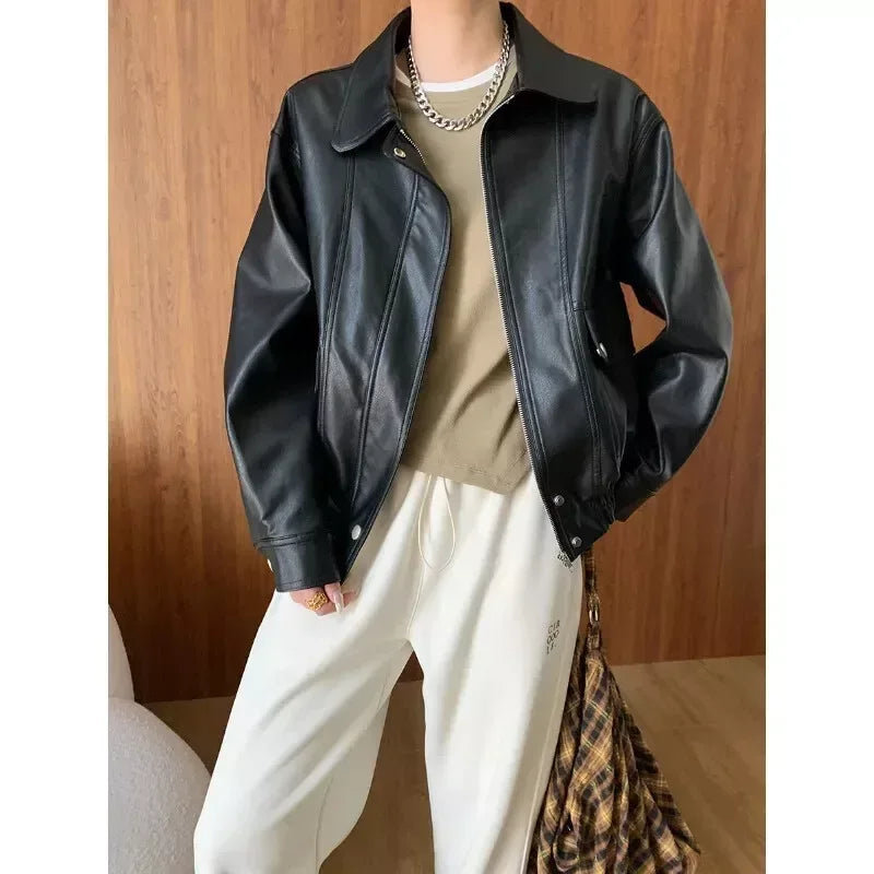 Baggy leather jacket for women with black oversized fit