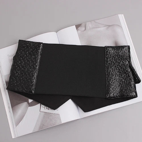Women's faux leather corset belt with button fastening