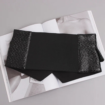 Women's faux leather corset belt with button fastening