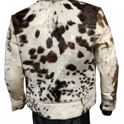 Unisex cowhide jacket with real fur and tricolor hide. Western-style outerwear for rodeo, events, or ranch looks. Every piece has unique hide tones.

