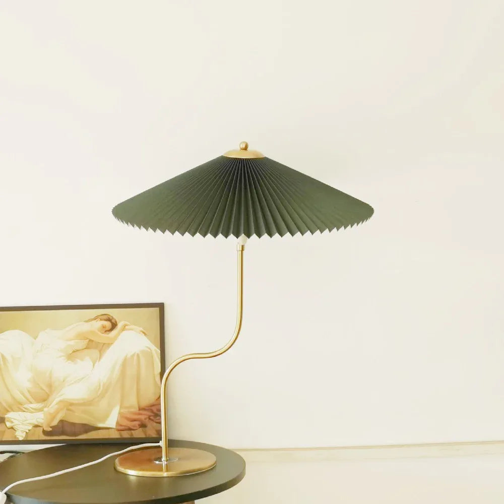 Retro s-shaped petal pleated table lamp Dark green cover standard plugs and push-button switches