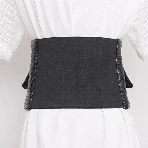 Women's faux leather corset belt with button fastening