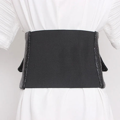 Women's faux leather corset belt with button fastening