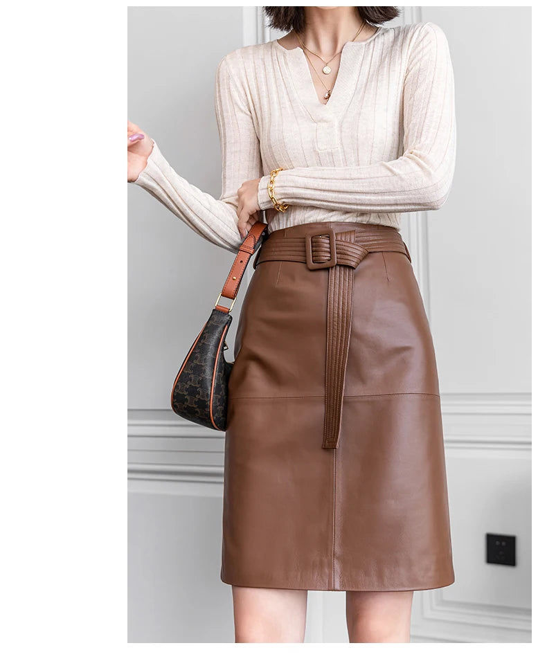 High-waisted pencil skirt in genuine leather