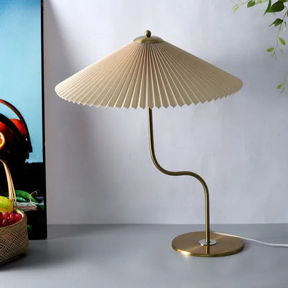 Retro s-shaped petal pleated table lamp Khaki mask standard plugs and push-button switches