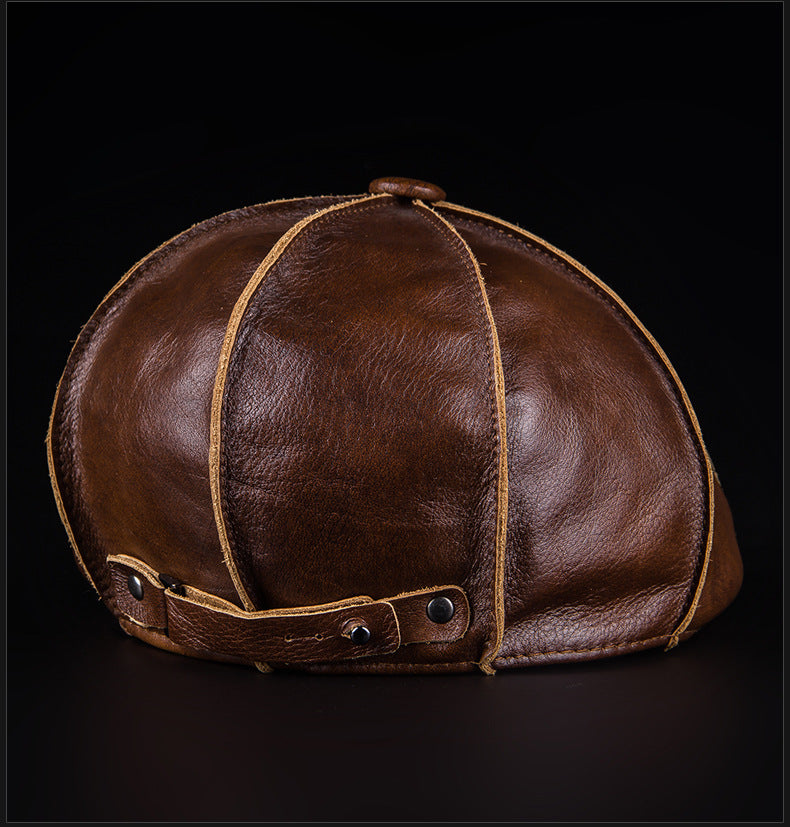 Leather Gatsby cap with brass closure