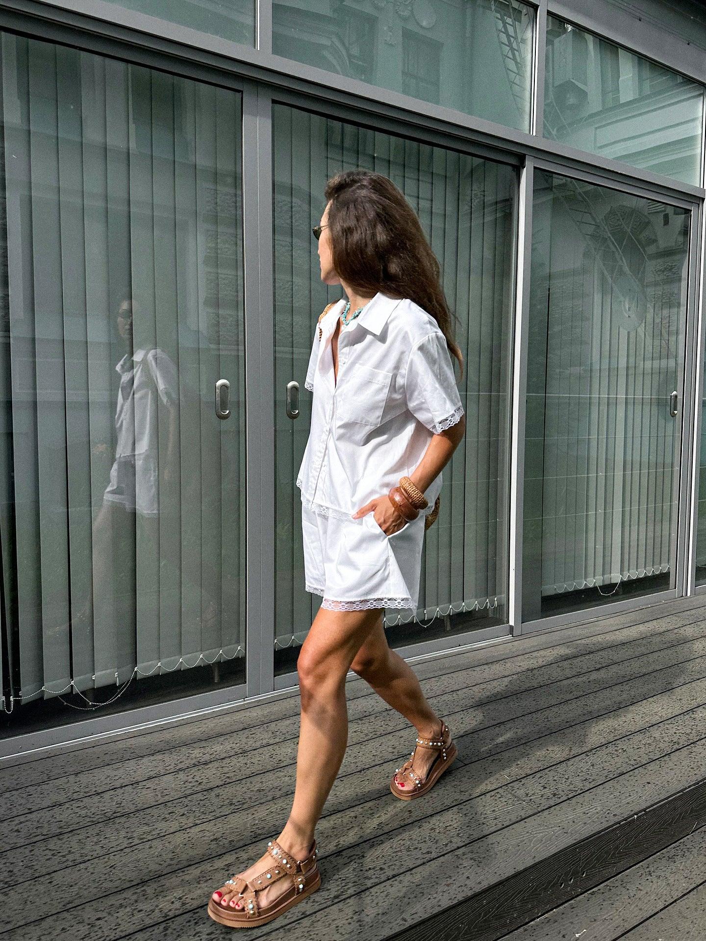 Solid color lace trim shorts set