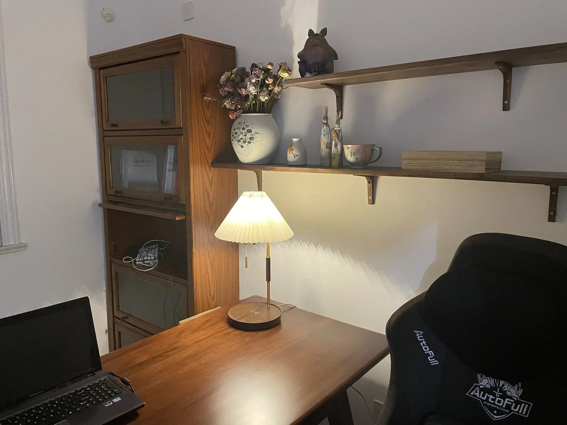 Nordic scandi wooden wireless charging table lamp