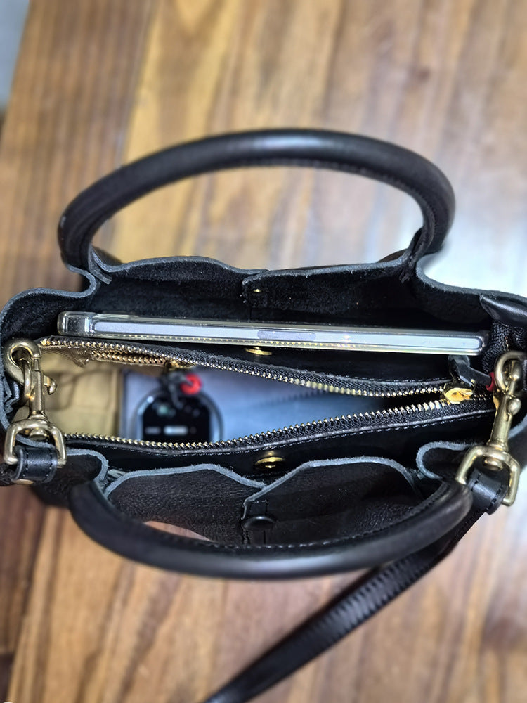 Women’s Genuine Leather Shoulder Bag With Brass Hardware