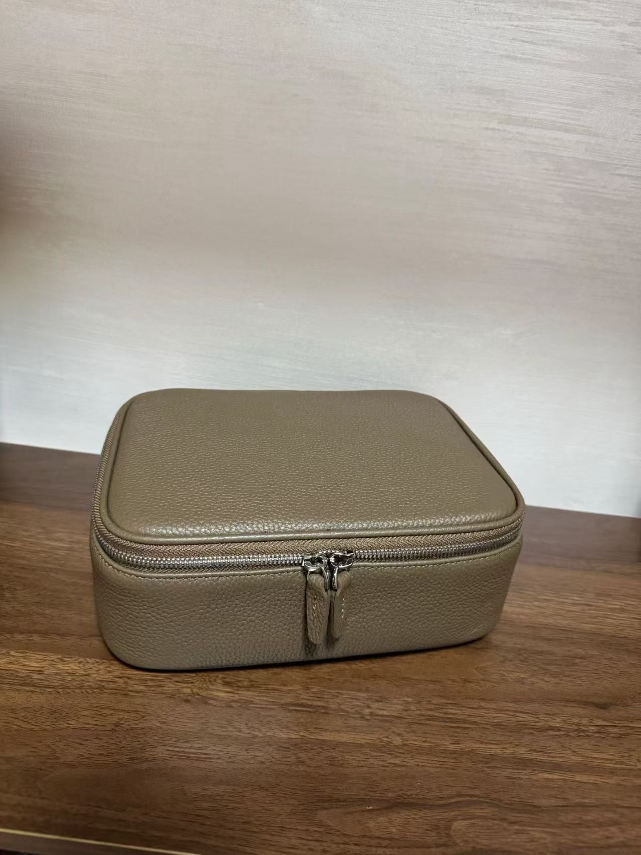 Genuine Leather Women Toiletry Bag Organizer Case