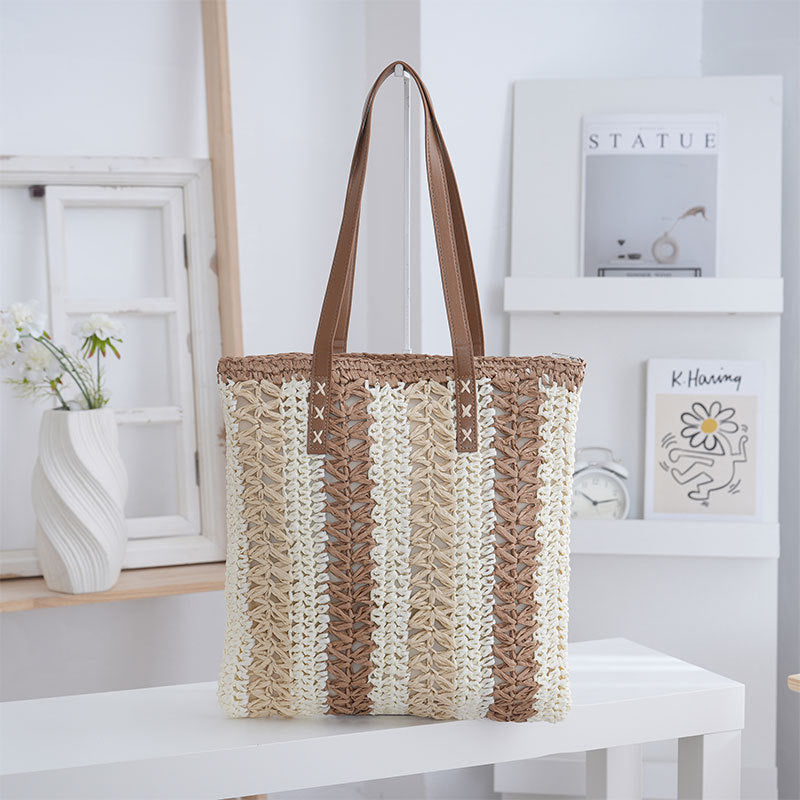 Large straw travel bags for women