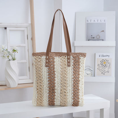 Large straw travel bags for women