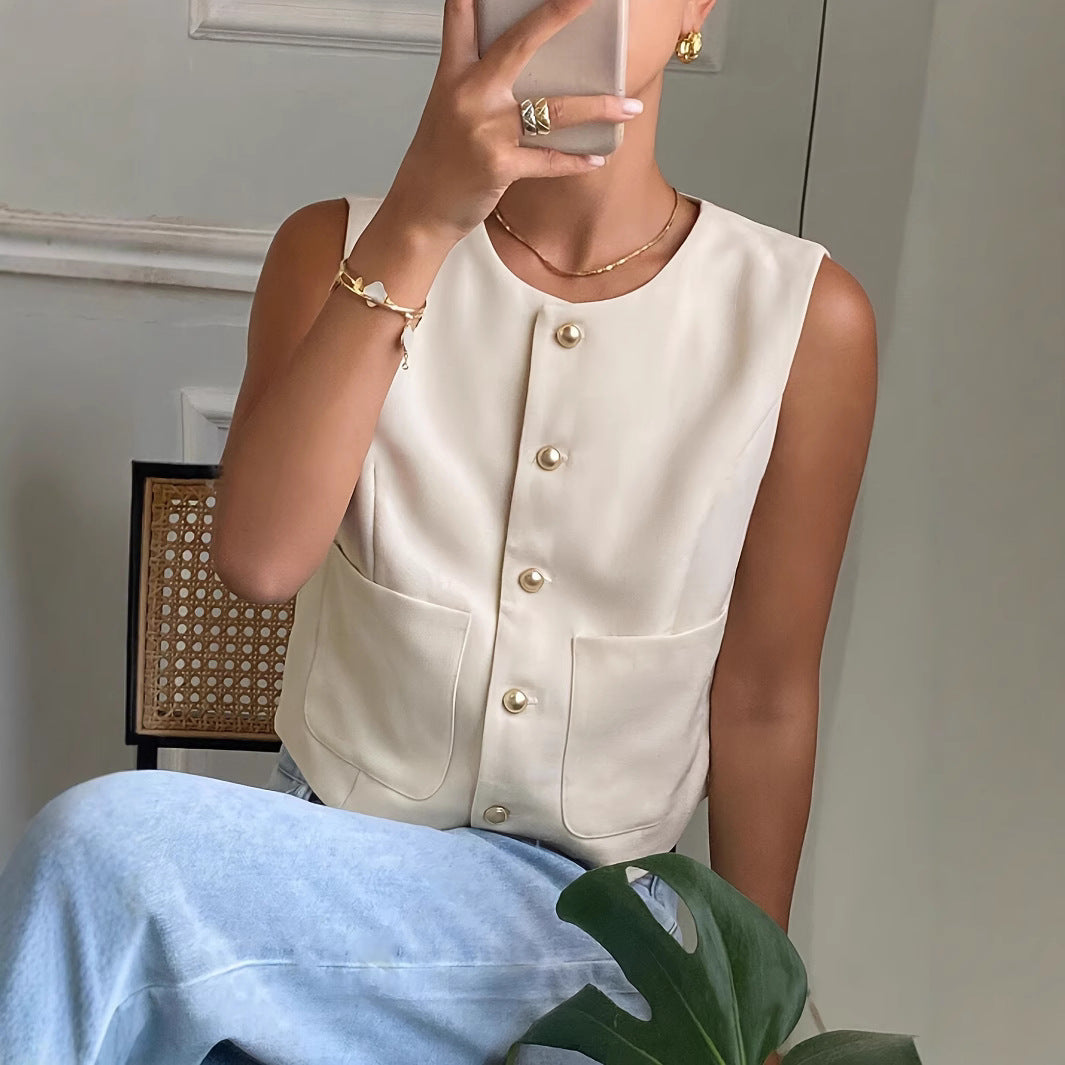 fitted sleeveless vests for women