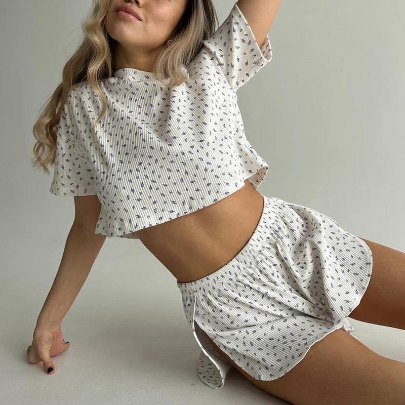 Women Crop Tee Side-Slit Shorts Co ord Set
