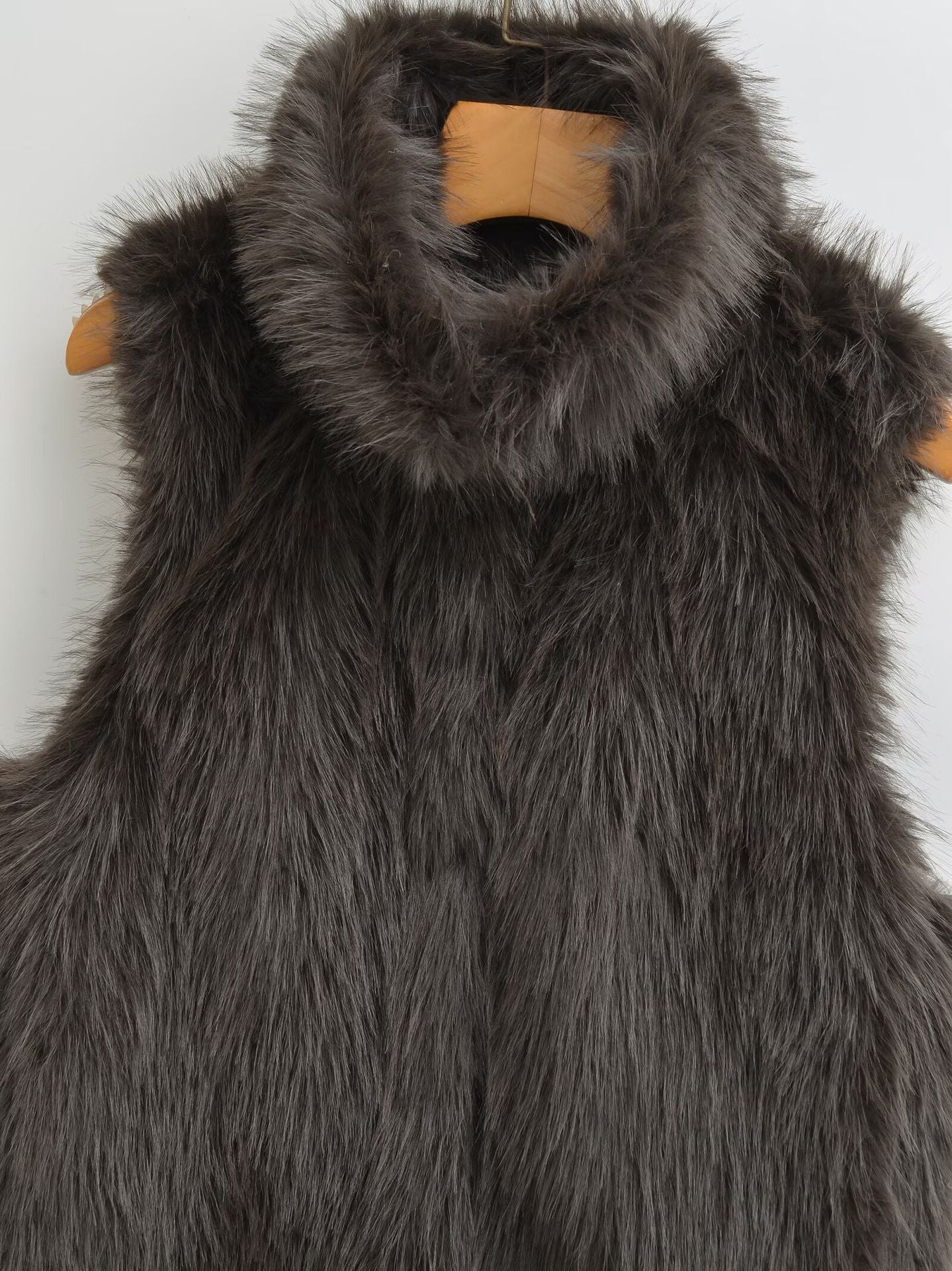 Women faux fur stand collar zipper vest